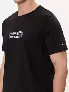 CAMISETA TOMMY HILFIGER NEW YORK CITY 1985 PRETO - MOLINARI ORIGINALS
