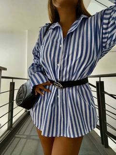 CAMISA OVER RAYADA (CELESTE)