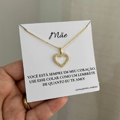 Colar com pingente coração vazado cravejado - BANHO OURO