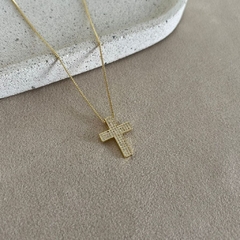 colar pingente crucifixo cravejado cristal - banho ouro