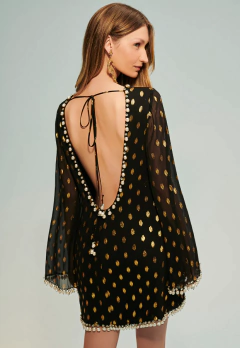 Vestido curto com manga bordado - comprar online