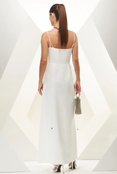 Vestido Caos off white na internet