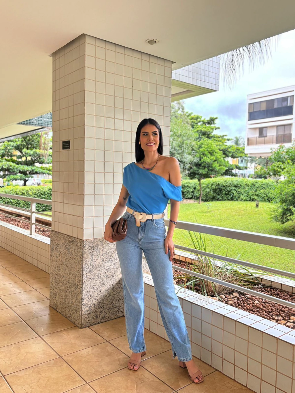 CALÇA JEANS RETA ALTA