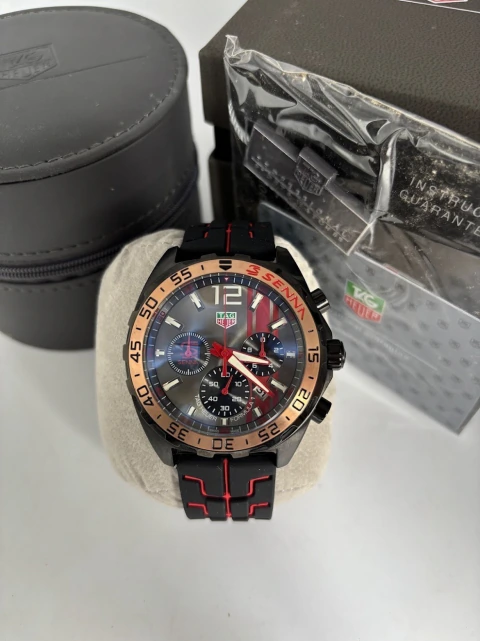 Relógio TAG Heuer Formula 1 Edição Especial Senna em Aço Escuro e Bezel Acobreado com Caixa Inclusa