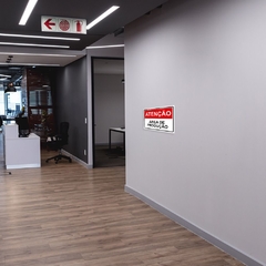 Placa de Sinalização Atenção Área de Produção em Pvc