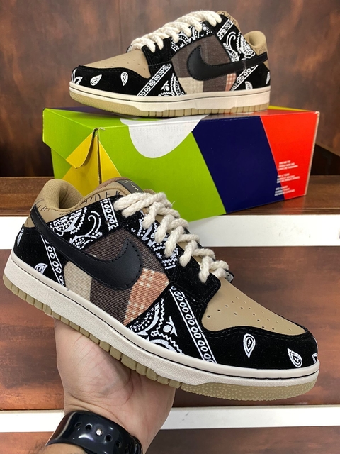 Nike SB Dunk Low Travis Scott