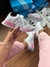 Adidas NMD (branco e rosa) na internet