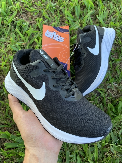 Nike Revolution 6 Masculino