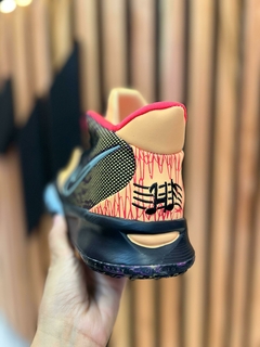Zapatillas de básquet K Y R I E - EL DIEZ