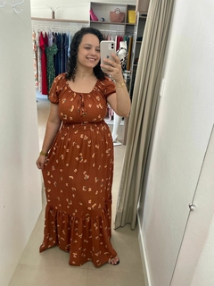 Vestido Gaby Longo com lastex na cintura Caramelo Floral na internet