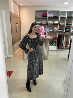 Vestido Fenda Nicole Midi Preto Estampa Liberty na internet