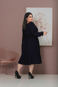 Vestido Maju Plus Midi manga longa com lastex na cintura Preto na internet