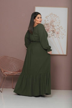 Vestido Mara Plus Longo manga longa com lastex na cintura Verde Militar na internet