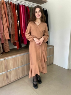Vestido Aurora Transpassado Nude na internet