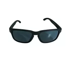 Óculos Oakley Holbrook na internet