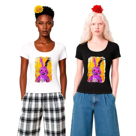 Camiseta Feminina Gola U - Série: Sobreviviendo 03 - 100% Algodão