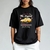 Camiseta preta com estampa de um carro Karmann Ghia amarelo e a frase "Never Forget The Legend".