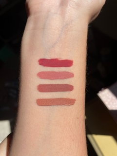 Batom Líquido Matte Stay Fix Ruby Rose na internet