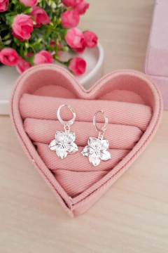 Argola banhado a prata 925 Florzinha - comprar online
