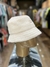 Bucket Logo Chenile Off White na internet