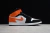 Air Jordan 1 Mid en internet