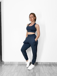 Conjunto May Sport na internet
