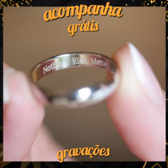 Par de alianças de prata 5mm trabalhada com fosco diamantado e pedras - savezjoias