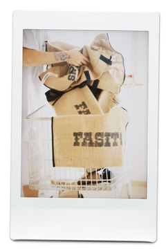 TOTE BAG FASITO AMOROSO - BAD SEED - Arte y Diseño Único en Cerámica, Moda y Accesorios 