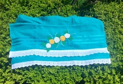 Toalha de Banho Bordada 1,30x0,70 - comprar online
