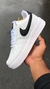 Tênis AirForce 1 com Swoosh Holográfico