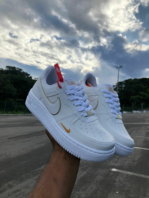 Tênis AirForce Branco Ouro