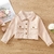 nossa incrível jaqueta infantil, perfeita para manter seu pequeno(a) protegido(a) e estiloso(a) em todas as estações do ano! - AURORA BABY BOUTIQUE