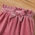 com alegria nosso deslumbrante conjunto de veludo infantil, perfeito para deixar seu pequeno(a) elegante e confortável em qualquer ocasião! Feito com um tecido de veludo luxuoso e luxuoso, este conjunto oferece uma sensação de conforto e suavidade ao toque. Com detalhes cuidadosamente elaborados, como gola alta e acabamentos delicados, esse conjunto traz um toque de superfície ao guarda-roupa do seu filho(a). Além disso, o conjunto é versátil e pode ser usado tanto em eventos especiais quanto em momentos de lazer.