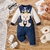 Conjunto Macacão com estampa de urso com blusa branca com mangas longas e gravata borboleta 100% algodão - comprar online