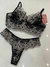 Conjunto em renda bicolor na internet