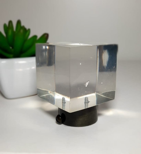 Ponteira quadrada cristal acabamento ouro velho