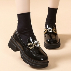 Sapatos mocassim plataforma de couro envernizado - comprar online