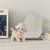 Imagem do The Magic Mirror / Maquiagem e Decoração