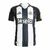Camisa Newcastle 24/25: O manto alvinegro com design imponente e cheio de tradição! Mostre sua paixão pelos Magpies. Garanta já a sua!