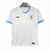 Camisa Uruguai 24/25: O manto celeste com design clássico e cheio de garra! Mostre sua paixão pela Celeste Olímpica. Garanta já a sua!