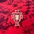 Camisa Portugal 24/25: O manto lusitano com design moderno e cheio de orgulho! Mostre sua paixão pela seleção portuguesa. Garanta já a sua!