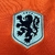 Camisa Holanda 24/25: O icônico manto laranja com design moderno e cheio de tradição! Mostre sua paixão pela Laranja Mecânica. Garanta já a sua!