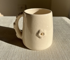 Taza flor y oro white - comprar online