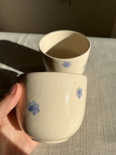 2 Tazas sin asa diseño flor - comprar online