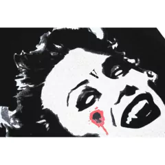Imagem do Camiseta Vlone GIRL PEARLS “MARILYN MONROE”