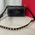 BOLSA VALENTINO GARAVANI ROCKSTUD ALCOVE GRAIN - comprar online