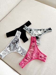 Less Batik