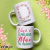 Caneca Alfabeto Floral Mãe - Kastro Presentes