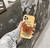 Estojo para celular com suporte de urso amarelo leitoso
