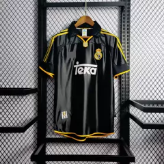Camisa de time retro real madrid Roberto Carlos - comprar online